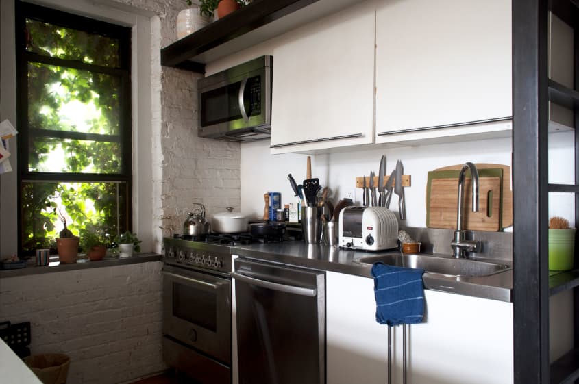 House Tour Designer Caroline Z Hurley's Brooklyn Studio Apartment